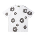 Camisa Denim Tears  Cotton Wreath Tee - Charcoal (Blanco) / Flores Grises.