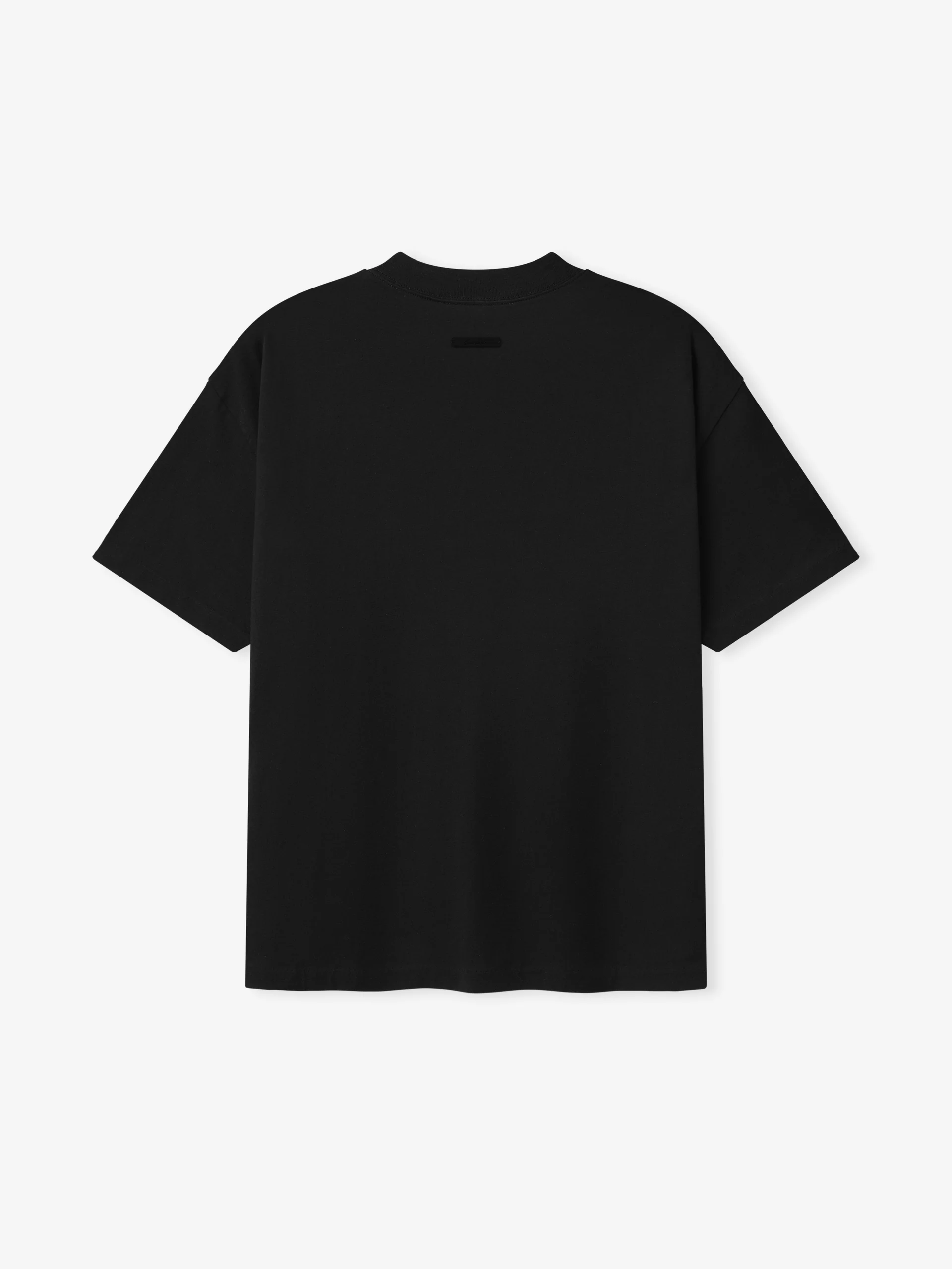 Essentials Playera Script Logo Chest Tee. (black)