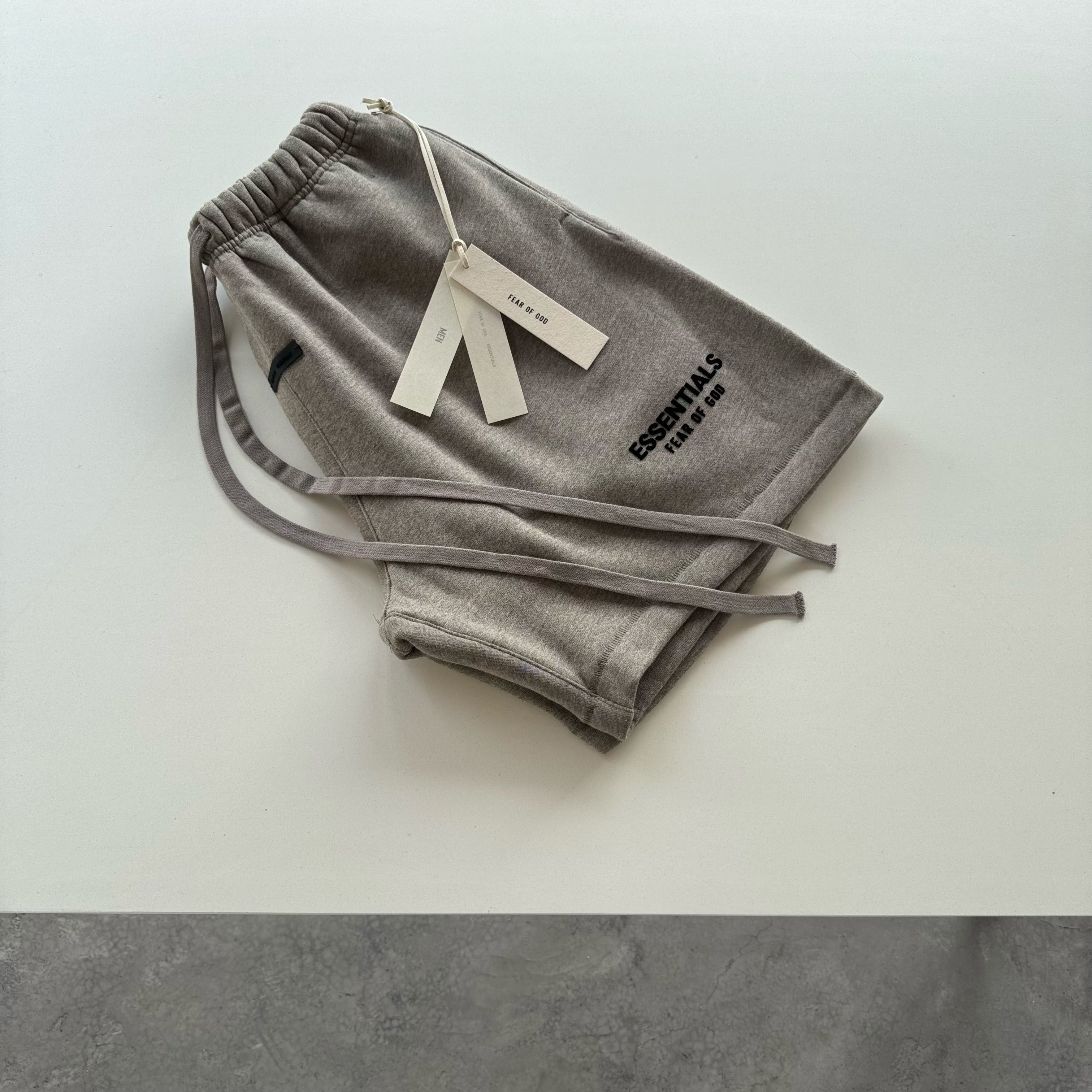 Fear of God Shorts Essentials - Harvest