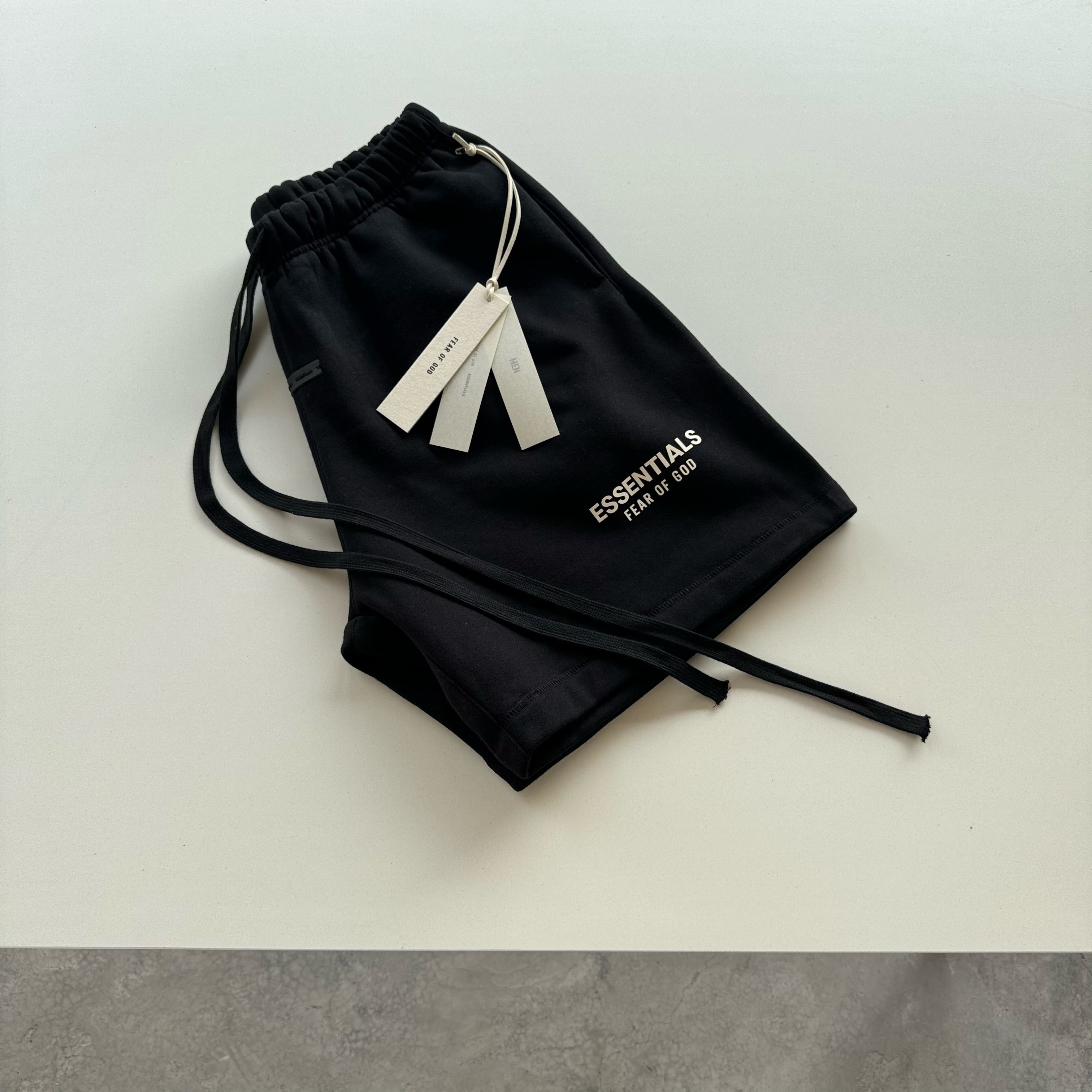 Fear of God Shorts Essentials - Black
