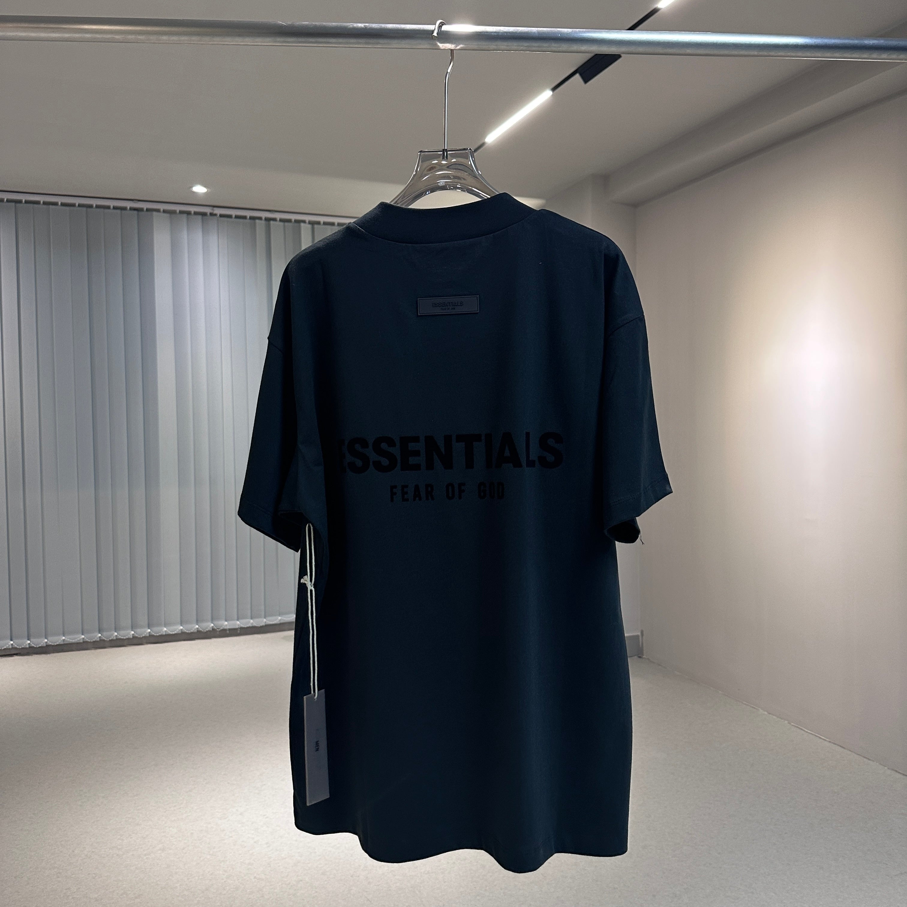 Essentials Playera Fear of God T-Shirt - "Black"