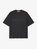 Essentials Playera Sport Logo Tee (Colección 2024).