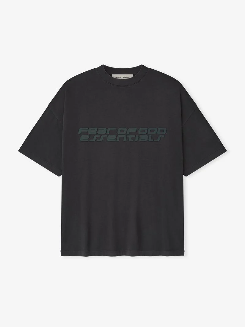 Essentials Playera Sport Logo Tee (Colección 2024).