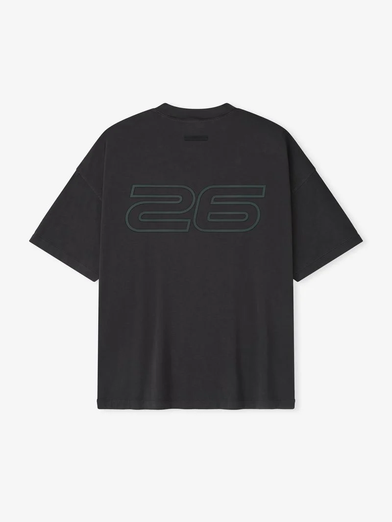 Essentials Playera Sport Logo Tee (Colección 2024).