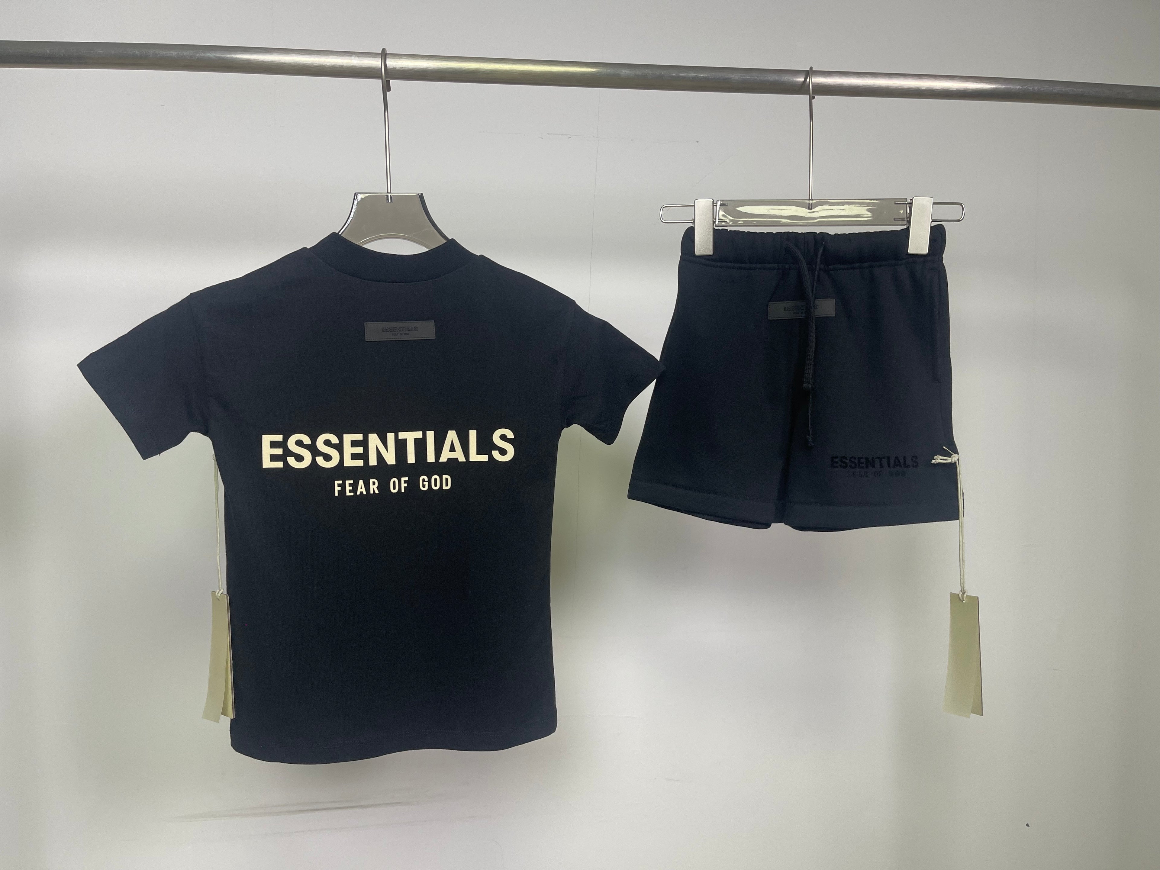 Essentials  kid Set - Black / Off-White